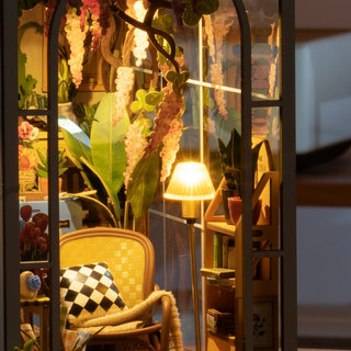 Booknook DIY Craft Kit: Garden House